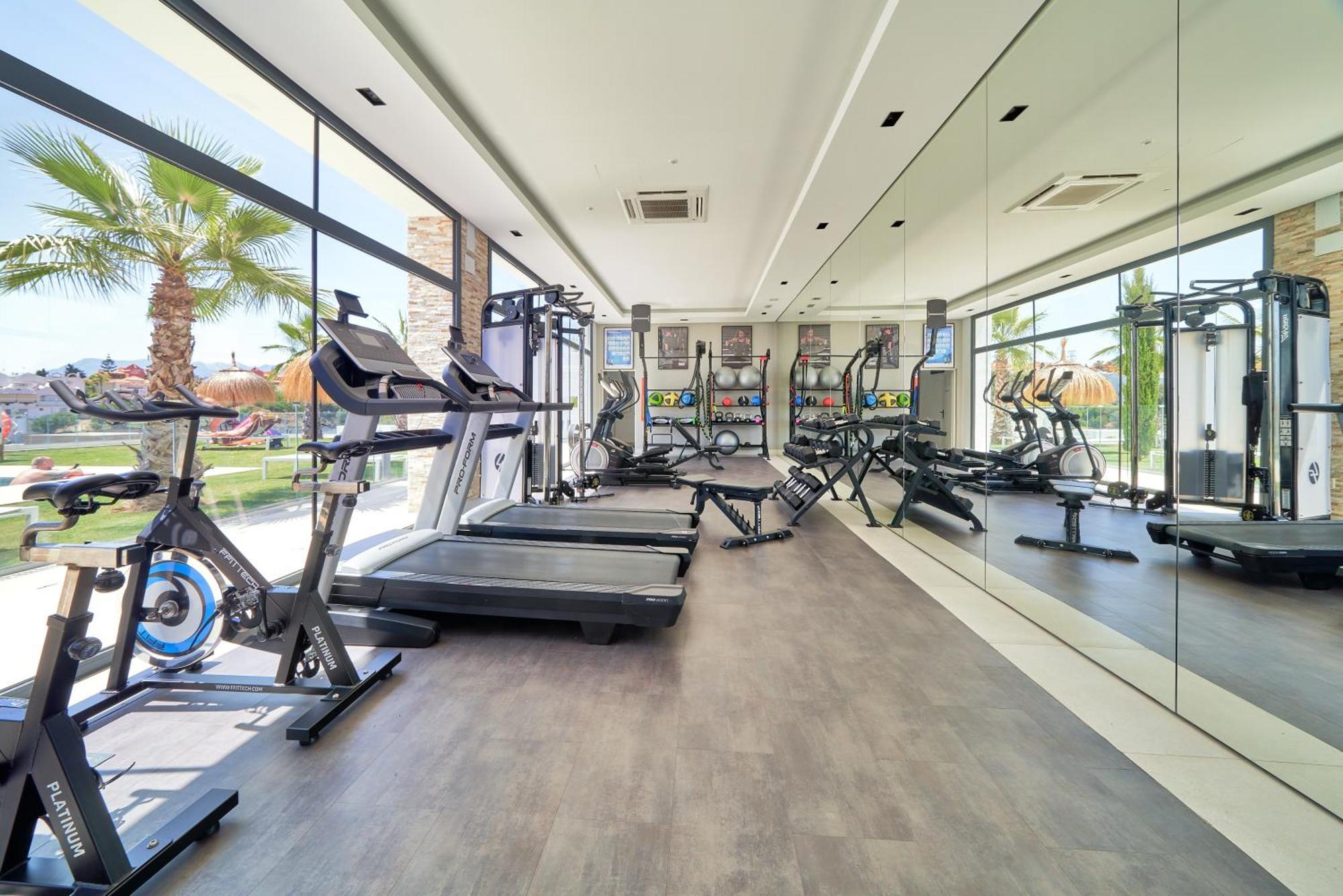 Cabopino Boutique Apartment Marbella Luaran gambar